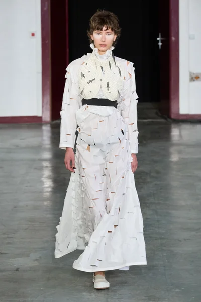 Look 38
